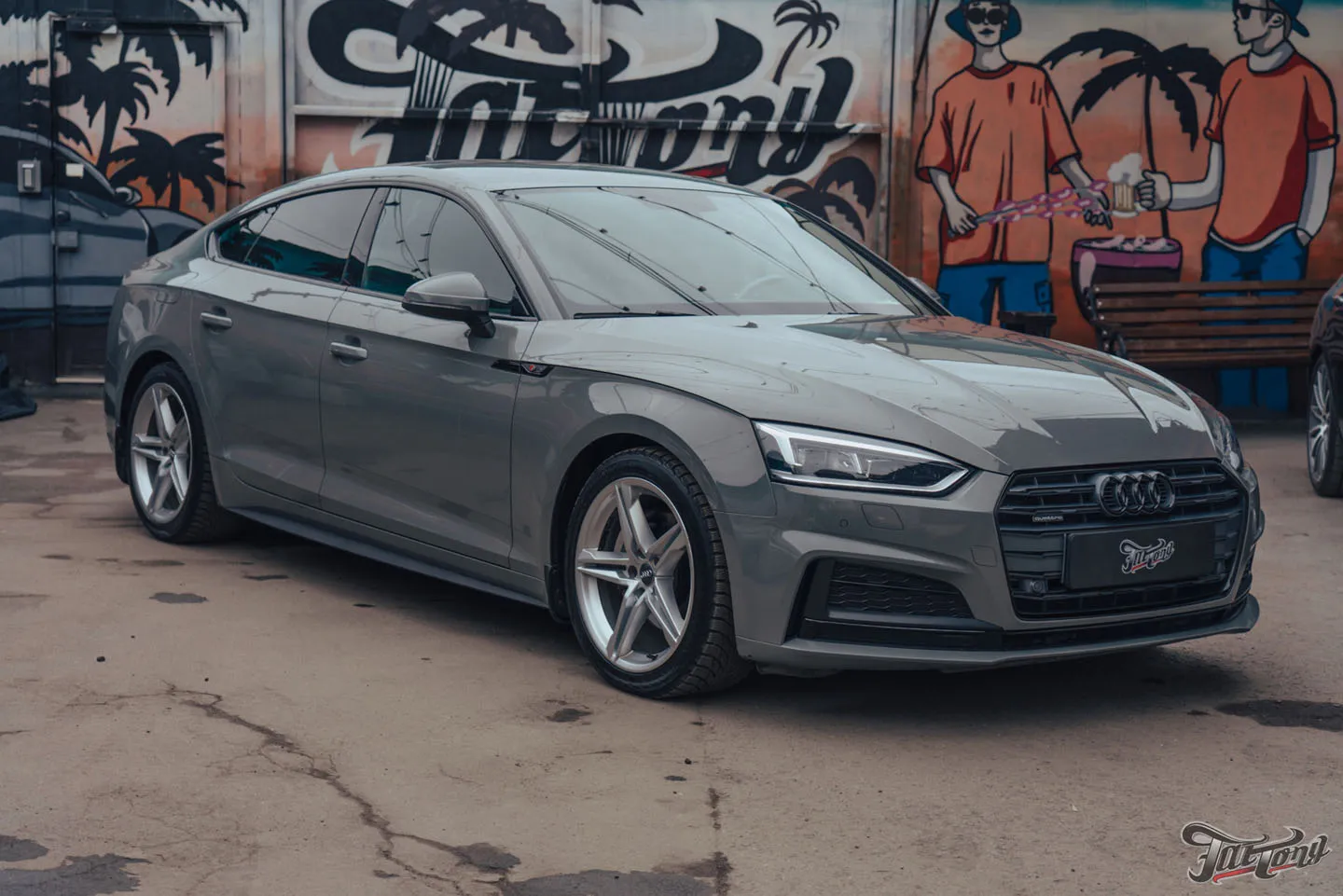 Антихром, полировка и оклейка фар для AUDI A5